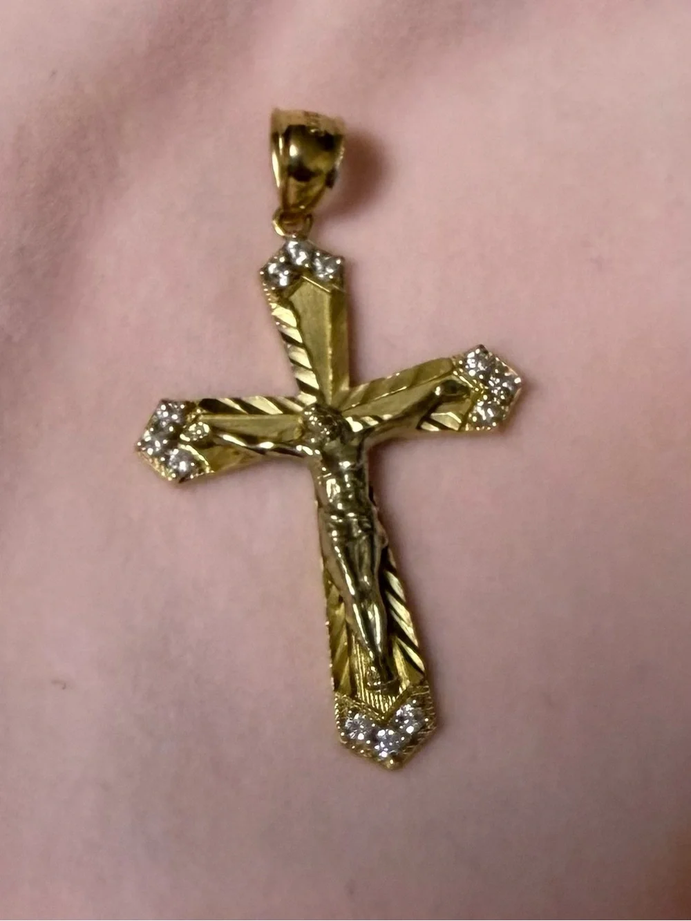 Like New Gold Plated Pendant